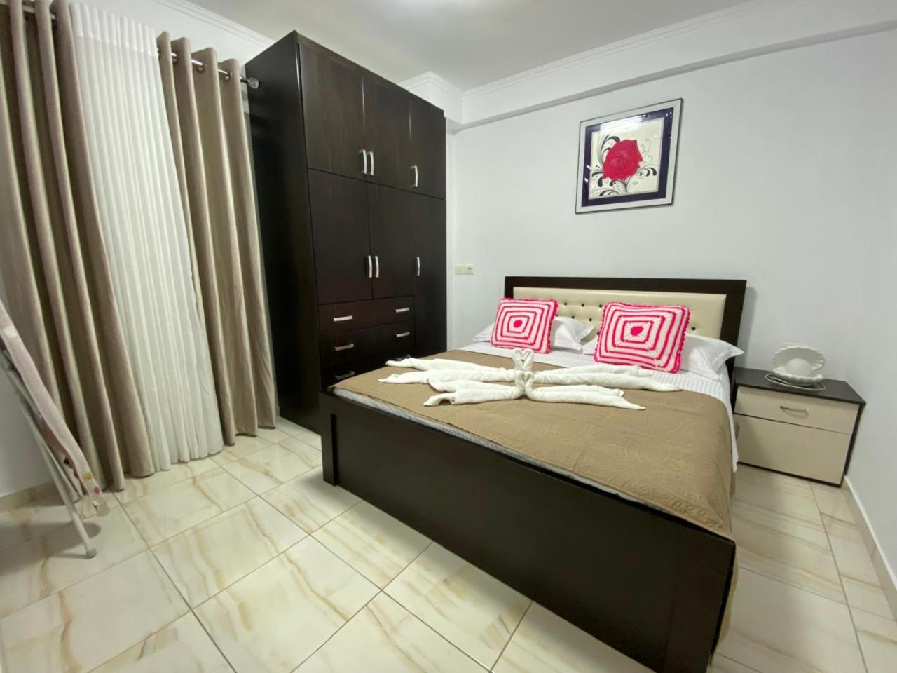 Olive Tree Apartment Саранда Экстерьер фото