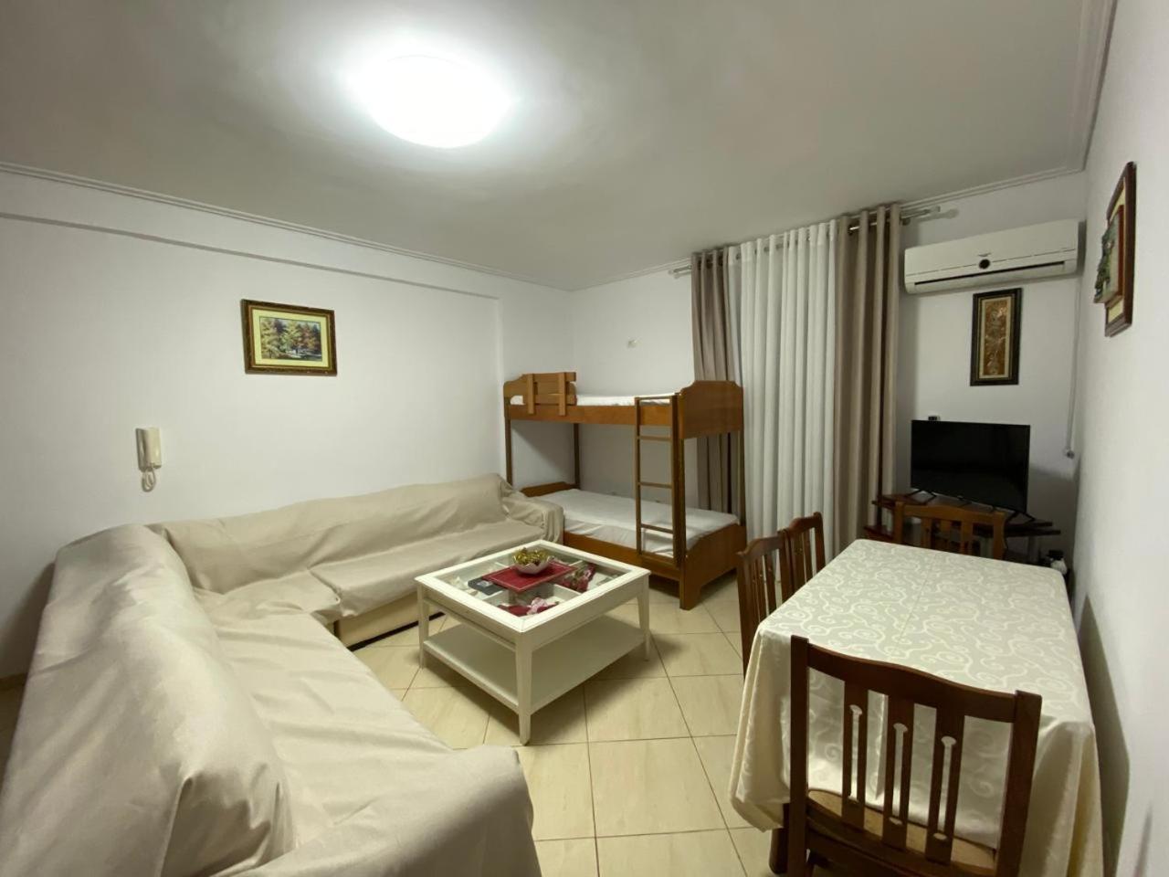 Olive Tree Apartment Саранда Экстерьер фото