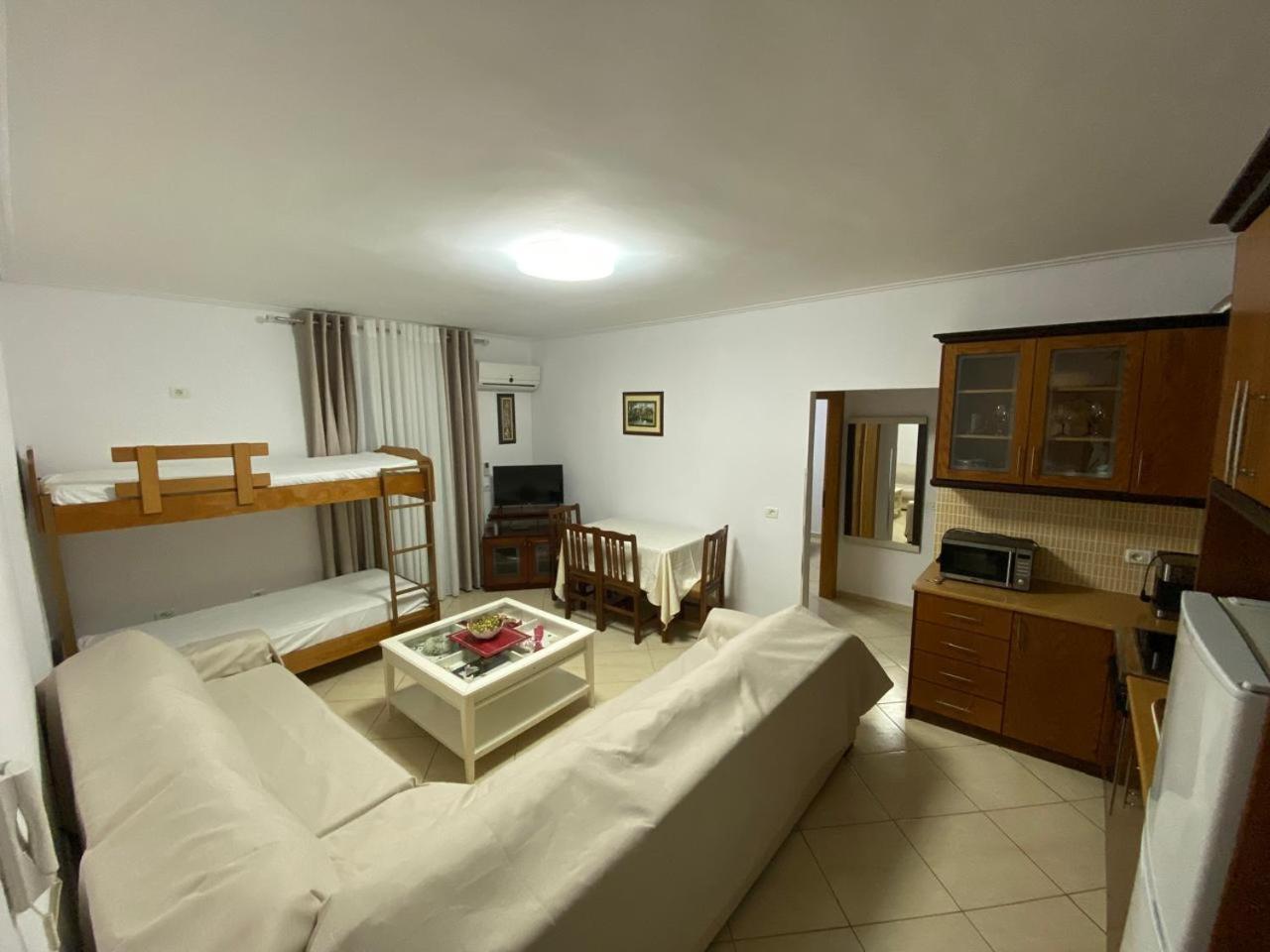 Olive Tree Apartment Саранда Экстерьер фото